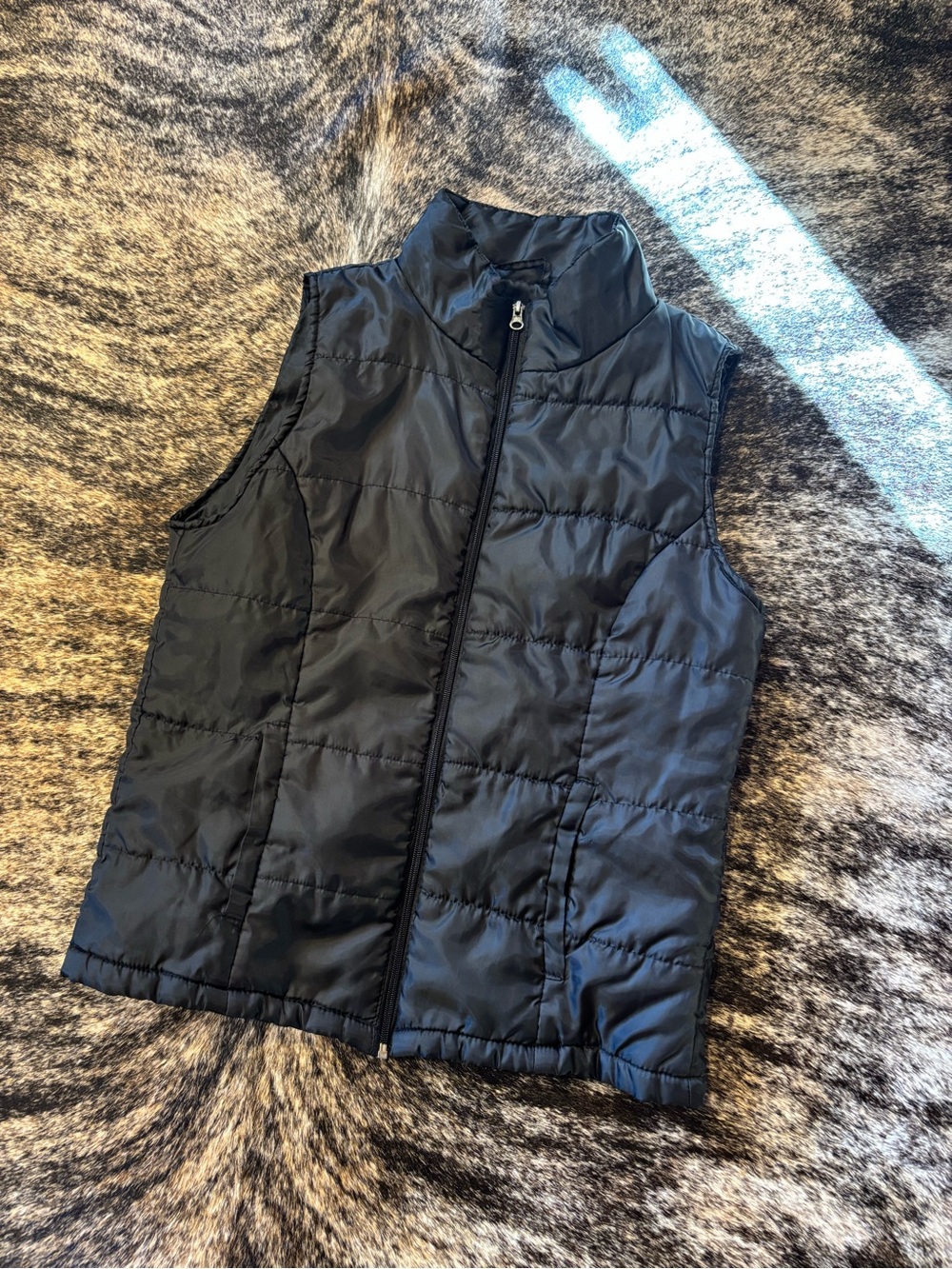 Jackson Hole Outerwear Black Puffer Vest, Size Large